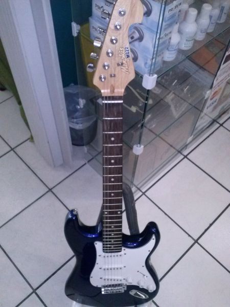Guitarra Memphis by Tagima(semi-nova)
